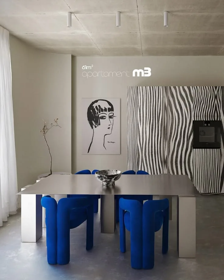 Blu Yves Klein zona pranzo